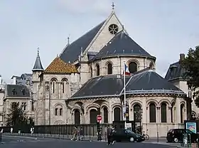 Chevet de l'ancienne église priorale.