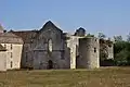 Abbatiale et tour de guet vues du nord-ouest