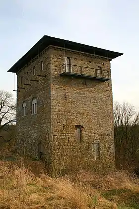 Donjon de Villeret, à Jemeppe-sur-Sambre (M) ainsi que l'ensemble formé par ce donjon et les terrains qui l'entoureent (S)