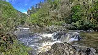 Le Saut Ruban dans les gorges de l'Auvezère.