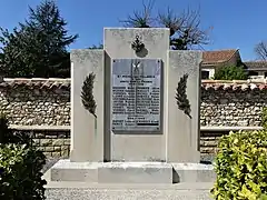 Le monument aux morts.