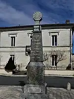 Le monument aux morts.