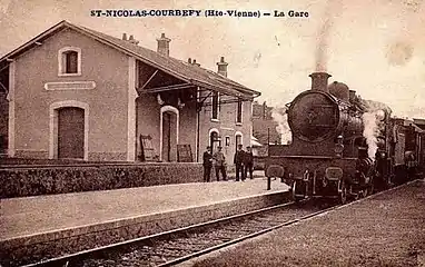 Carte postale de la gare de Saint-Nicolas-Courbefy vers 1925.