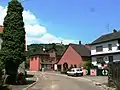 Village de Saint-Pierre-Bois et au loin l'église Saint-Gilles.