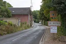 Entrée du hameau de La Roche.