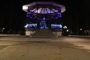 Le kiosque, illuminations de Noël 2020.