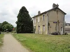 La gare et la voie verte.