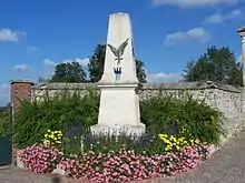 Le monument aux morts.