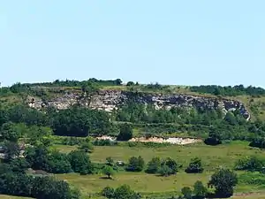 Ancienne carrière à Saint-Robert en Corrèze.