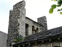 La tour de défense.