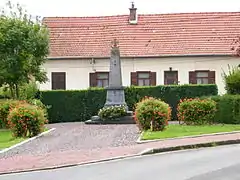 Monument aux morts.