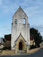 Le clocher-mur de l'église.