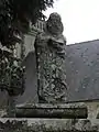 Chapelle Notre-Dame de Trévarn : statue de saint Antoine au portail d'entrée de l'enclos paroissial.