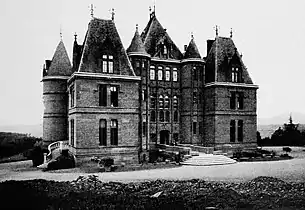 Château de la Flachère, photographié entre 1901 et 1902, source Bibliothèque nationale de France.