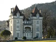 Le château de Monrecour.