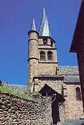 L'église Saint-Côme-et-Saint-Damien.