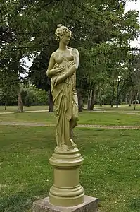 Hélène Bertaux : Automne, statue en fonte, parc du Jard, Saint-Dizier (fonderie d'art A. Durenne)