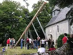 Quilhe du Brandon à la main.