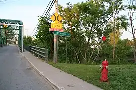 Pont sur la rivière des Envies, rue Principale (route 352), Saint-Stanislas