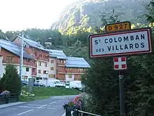 Panneau routier d'entrée à Saint-Colomban-des-Villards en Maurienne