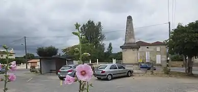 Le monument aux morts.