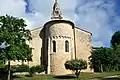 Le chevet roman de l'église Ste-Eulalie.