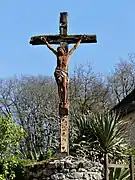 Crucifix dans le bourg.