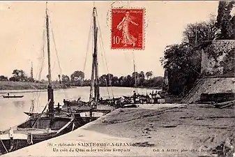 Bateaux sur les quais de Sainte-Foy.