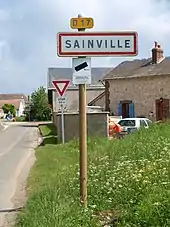 Entrée de Sainville.