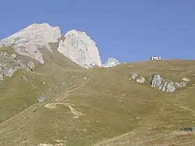 Vue du sommet avec le refuge Sajathütte