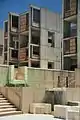 Salk Institute for Biological Studies, fontaine et façades, La Jolla, Californie (1960).