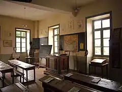 La salle de classe.