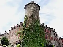 La tour nord-est du château de l'Évêque