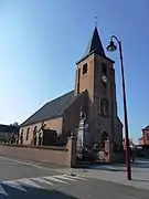 L'église Saint-Martin et le monument aux morts