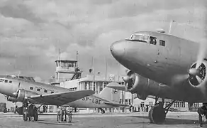 Douglas DC-3