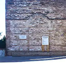  Vestiges de la porte d'entrée de la Rocca de San Donato