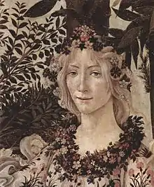 visage de femme entourée de fleurs, guirlande autour du cou