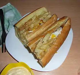 Image illustrative de l’article Sandwich frites-omelette