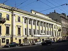 Façade du théâtre Lensoviet, dans l'ancien hôtel particulier Korssakov