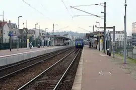 Entrée en gare d'une rame VB 2N.