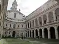 Cour côté église.