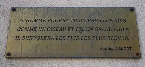 Plaque.