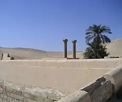 Vestiges du temple de la vallée du complexe funéraire d'Ounas