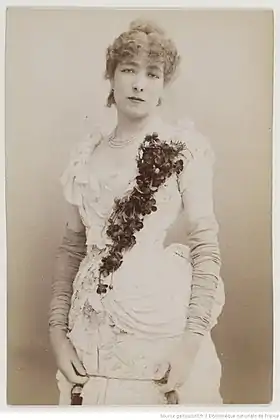 Sarah Bernhardt dans le rôle de Fédora (photographie Nadar, 1882)