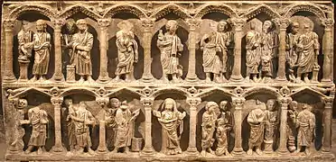 Sarcophage de la cathédrale - Église de Saint-Trophime, collatéral de gauche, Arles.