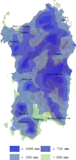 Carte de la Sardaigne avec la distribution annuelle des précipitations