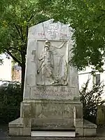 Monument aux morts de 14-18« Monument aux morts de 1914-1918 à Sarlat-la-Canéda », sur À nos grands hommes