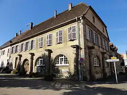 Ancien hôtel de ville de Neusaarwerden (Villeneuve).