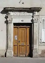 Portail (1700), 25 rue de Verdun