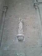Statue du croisillon droit du transept